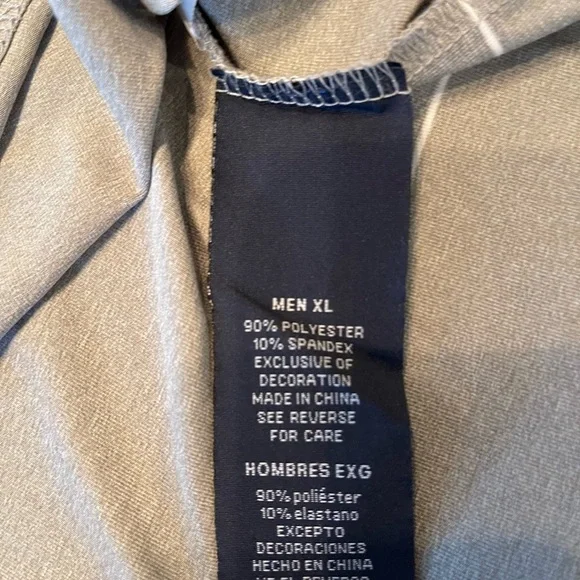 ⛳️Excellent Men’s Nautica XL golf shirt. SOFT, Beautiful gray w/ white stripe. - Picture 4 of 5